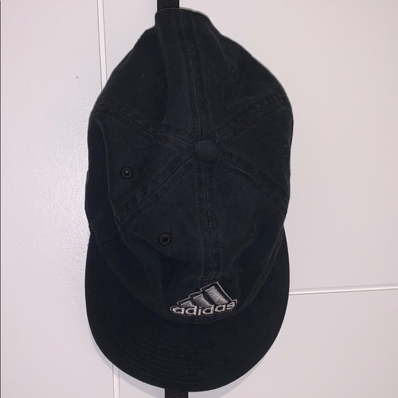 😍Adidas Hat😍 - Picture 2 of 7